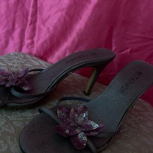 Metaphor Women's Lavender Heels with Floral Accent